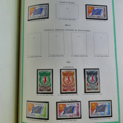 Collection de timbres de France neufs** 1999-2005 en album FO Yvert.