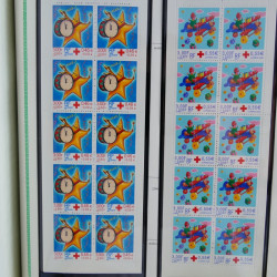 Collection de timbres de France neufs** 1999-2005 en album FO Yvert.
