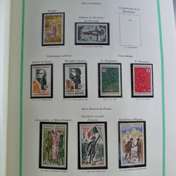 Collection de timbres de France neufs** 1970-1998 en album FO Yvert.