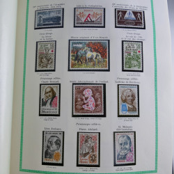 Collection de timbres de France neufs** 1970-1998 en album FO Yvert.
