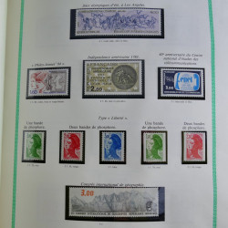 Collection de timbres de France neufs** 1970-1998 en album FO Yvert.