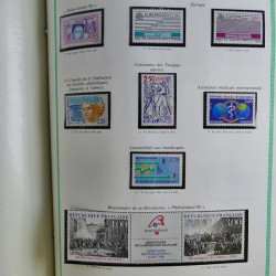 Collection de timbres de France neufs** 1970-1998 en album FO Yvert.