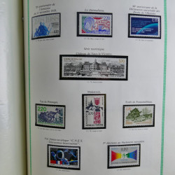Collection de timbres de France neufs** 1970-1998 en album FO Yvert.