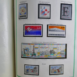 Collection de timbres de France neufs** 1970-1998 en album FO Yvert.