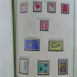 Collection de timbres de France neufs** 1970-1998 en album FO Yvert.