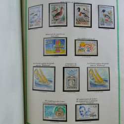 Collection de timbres de France neufs** 1970-1998 en album FO Yvert.