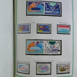 Collection de timbres de France neufs** 1970-1998 en album FO Yvert.