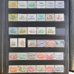 Vrac philatélique de timbres du monde en un carton.