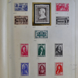 Vrac philatélique de timbres du monde en un carton.