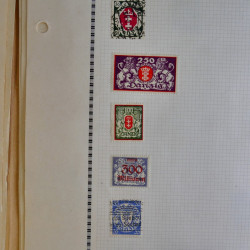 Vrac philatélique de timbres d'Allemagne et Suisse en un carton.