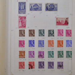 Collection timbres de France 1900-1940 neufs** / * sur feuilles d'album.