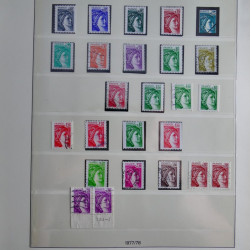 Collection timbres de France neufs** 1970-1979 en album Lindner.