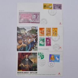 Lot de timbres et commémoratifs Antilles néerlandaises neufs et oblitérés.