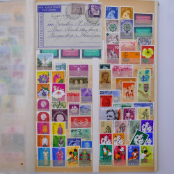 Lot de timbres et commémoratifs Antilles néerlandaises neufs et oblitérés.