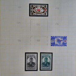 Collection timbres d'Océanie Française 1893-1942 en album.