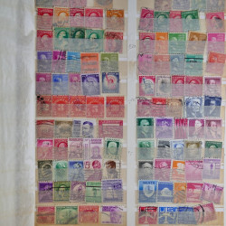 Vrac philatélique de timbres du monde en un carton.