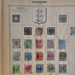 Vrac philatélique de timbres du monde en un carton.