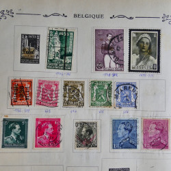 Vrac philatélique de timbres du monde en un carton.