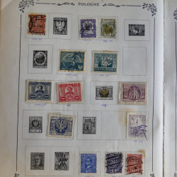 Vrac philatélique de timbres du monde en un carton.