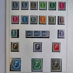 Vrac philatélique de timbres du monde en un carton.