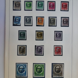 Vrac philatélique de timbres du monde en un carton.