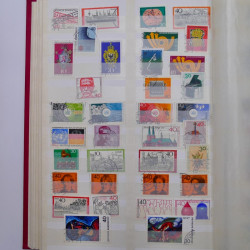 Lot de timbres d'Allemagne RFA 1949-1990 oblitérés en album.