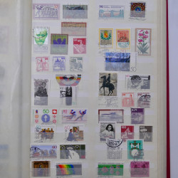 Lot de timbres d'Allemagne RFA 1949-1990 oblitérés en album.