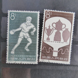 Lot de timbres de Chine 1949-1964 neufs et oblitérés en album.