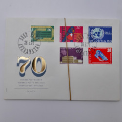 Lot de 300 enveloppes premier jour d'émission de Suisse 1960-1999 en boite.