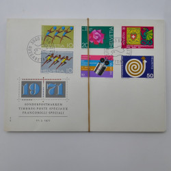 Lot de 300 enveloppes premier jour d'émission de Suisse 1960-1999 en boite.