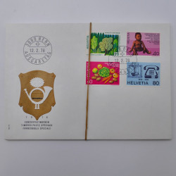 Lot de 300 enveloppes premier jour d'émission de Suisse 1960-1999 en boite.