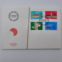 Lot de 300 enveloppes premier jour d'émission de Suisse 1960-1999 en boite.