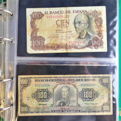 Lot de 50 billets de banque anciens du monde en album.
