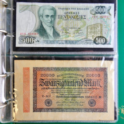 Lot de 50 billets de banque anciens du monde en album.