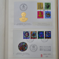 Collection spécialisée histoire postale de timbres de Suisse 1895-1990.