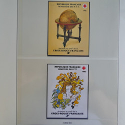 Vrac philatélique de timbres du monde en un carton.