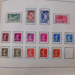 Collection timbres du monde classique neufs et oblitérés en un album.