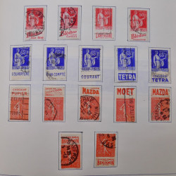 Collection timbres du monde classique neufs et oblitérés en un album.