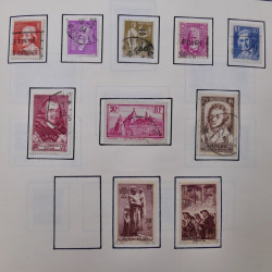 Collection timbres du monde classique neufs et oblitérés en un album.