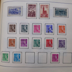 Collection timbres du monde classique neufs et oblitérés en un album.