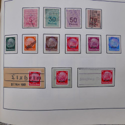 Collection timbres du monde classique neufs et oblitérés en un album.