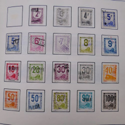 Collection timbres du monde classique neufs et oblitérés en un album.