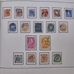 Collection timbres du monde classique neufs et oblitérés en un album.