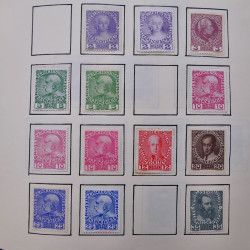 Collection timbres du monde classique neufs et oblitérés en un album.