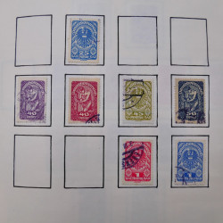 Collection timbres du monde classique neufs et oblitérés en un album.