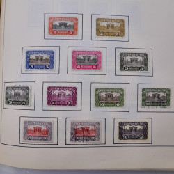 Collection timbres du monde classique neufs et oblitérés en un album.