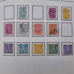 Collection timbres du monde classique neufs et oblitérés en un album.