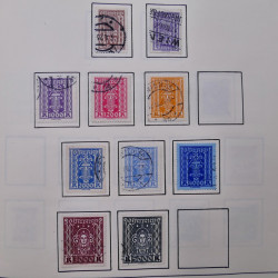 Collection timbres du monde classique neufs et oblitérés en un album.
