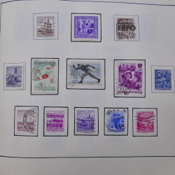 Collection timbres du monde classique neufs et oblitérés en un album.