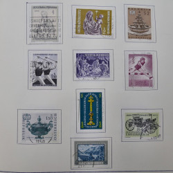 Collection timbres du monde classique neufs et oblitérés en un album.